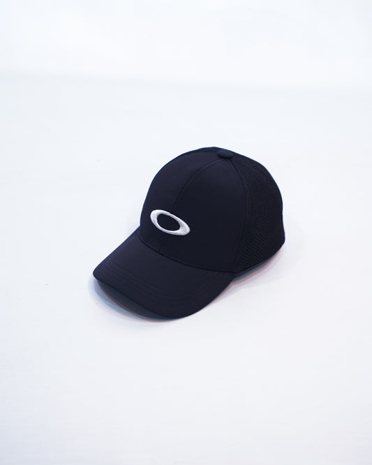 UltraFlex Athletic Fitted Cap Black