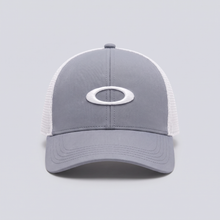 UltraFlex Athletic Fitted Cap Grey/white